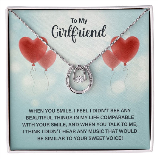 When you smile I GIRLFRIEND I Lucky In Love Necklace